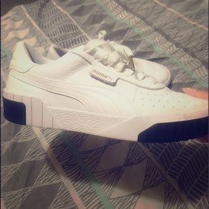 Women’s Cali puma shoes.